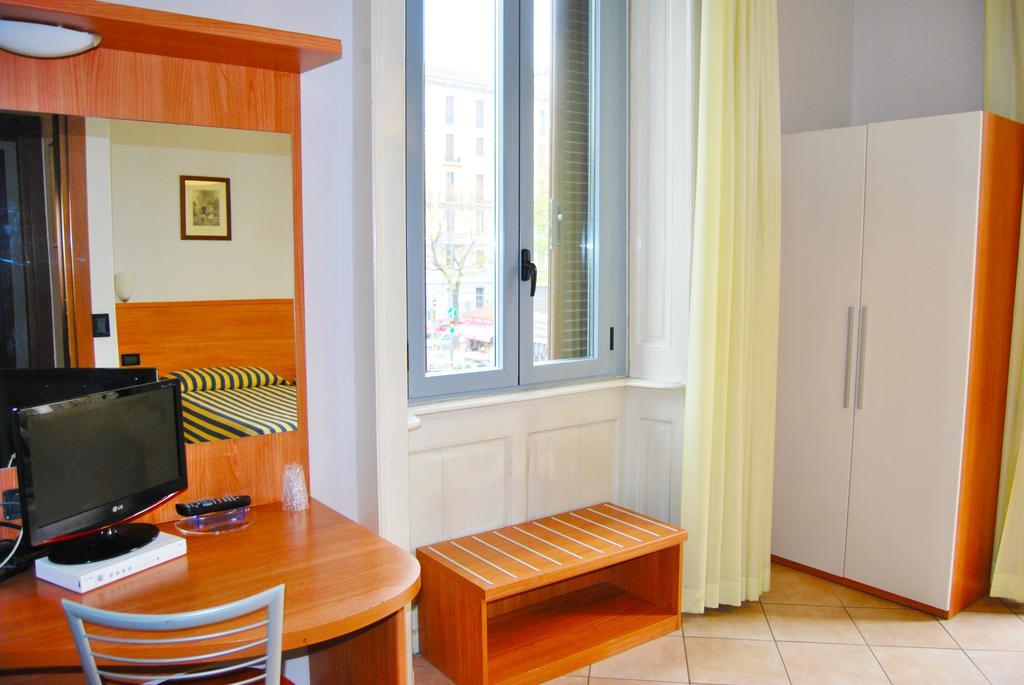 Albergo Salerno Milánó Kültér fotó